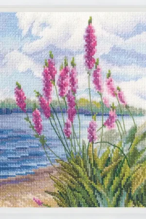 In the moment M994 Counted Cross Stitch Kit Editor’s Pick