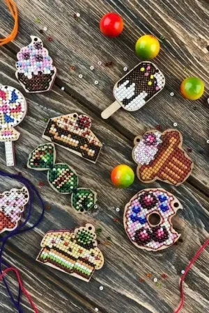 Set of blanks for embroidery on wood FLSW-003 Genuine