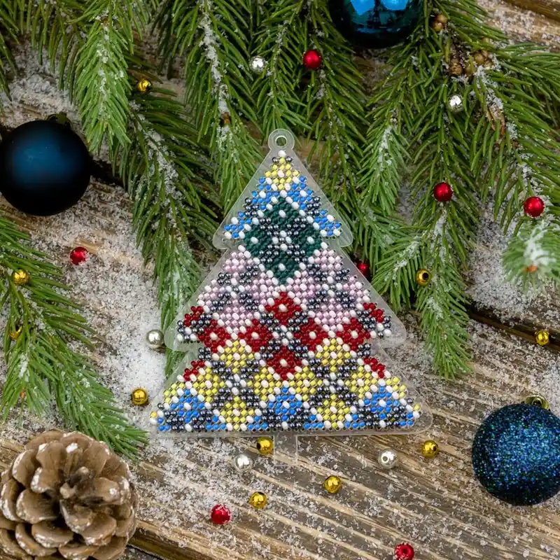 Limited Edition Bead embroidery kit on a plastic base FLPL-035