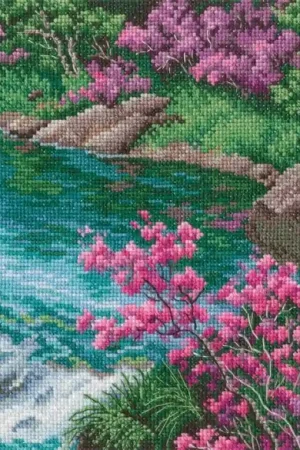 New Release In the moment M964 Counted Cross Stitch Kit