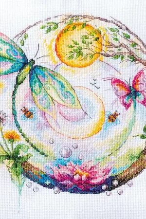 In Demand Cross-stitch kit Color magic AH-135