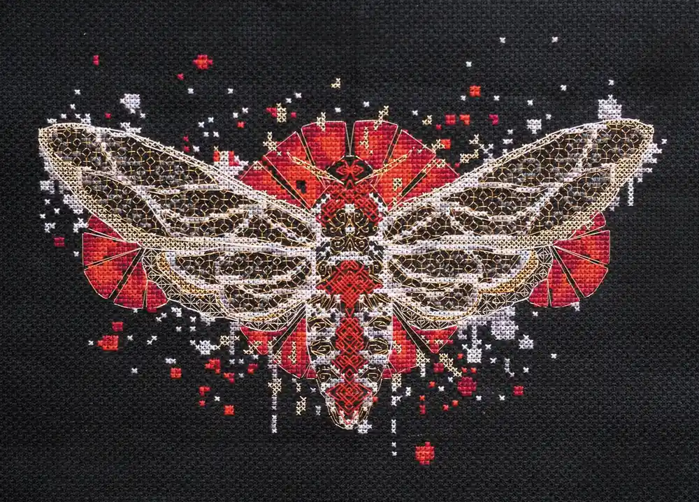 While Supplies Last Cross-stitch kit Calyptra AH-131
