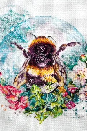 Cross-stitch kit Caramel spider web AH-085 Latest