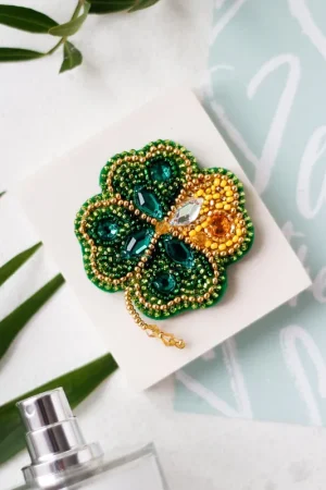 Bead Embroidery Decoration Kit Good luck leaf AD-093 Markdown