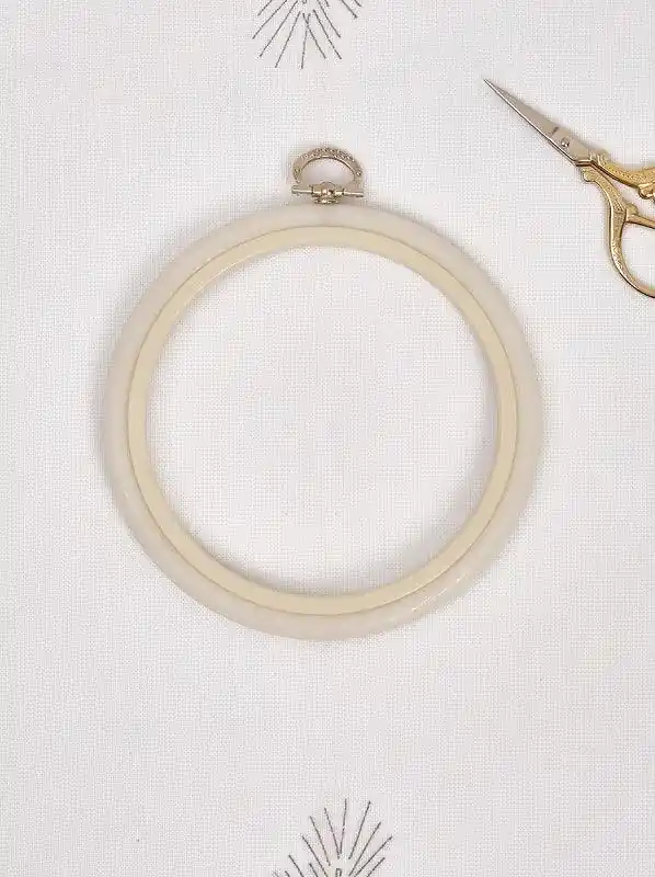 Free Delivery Round Flexi Hoop Nurge 230-2 White