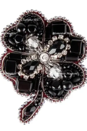 Clearance BP-319C Beadwork kit for creating brooch Crystal Art "Four-leafed"