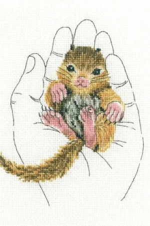 Warmth in palms M696 Counted Cross Stitch Kit Super Sale