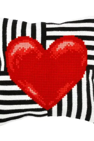 Deal Cushion cross stitch kit "Red heart" 9314