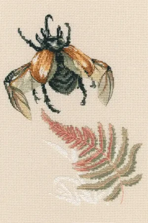 Bug's fly M758 Counted Cross Stitch Kit Bargain