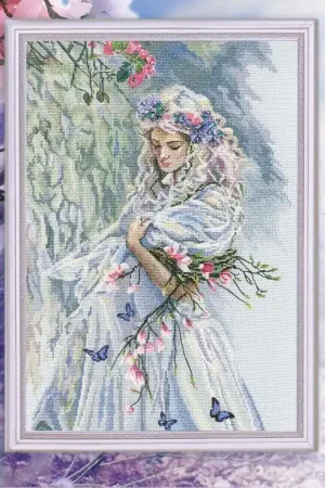 Tree nymph M725 Counted Cross Stitch Kit Hassle-Free Returns