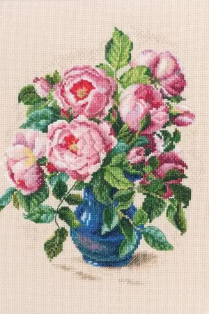 In Demand Tender rose buds M720 Counted Cross Stitch Kit