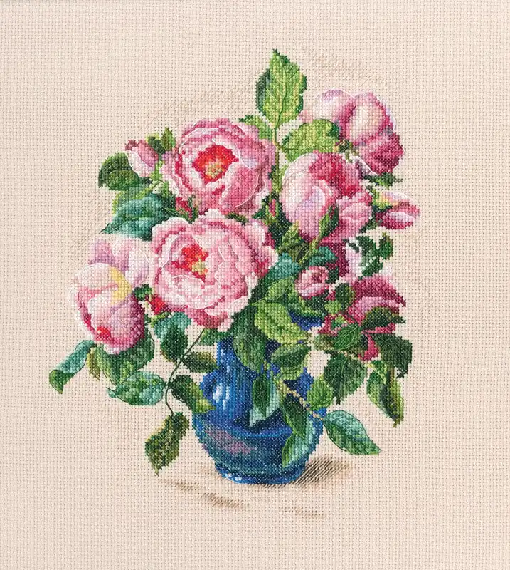 In Demand Tender rose buds M720 Counted Cross Stitch Kit