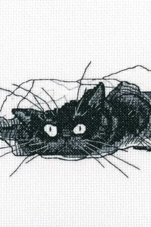 Sale Among black cats M667 Counted Cross Stitch Kit