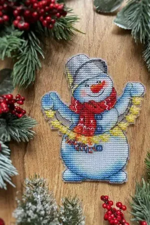 Buy Direct Snowman. With a Garland - PDF Cross Stitch Pattern