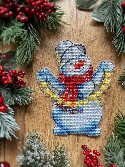 Buy Direct Snowman. With a Garland - PDF Cross Stitch Pattern