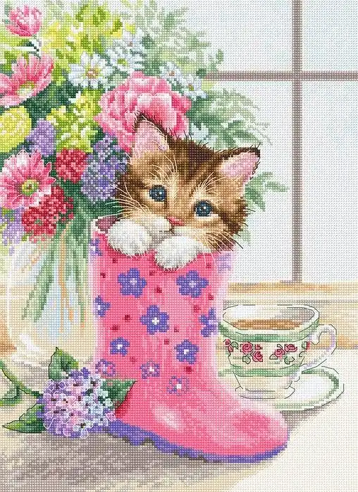 Bargain Pretty kitten B2390L Counted Cross-Stitch Kit