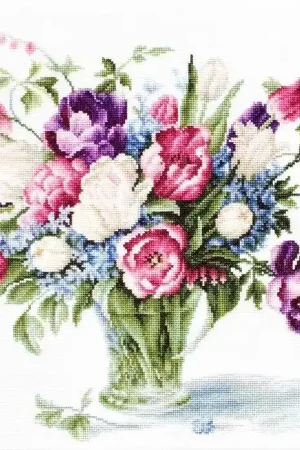 Popular Tulips B2261L Counted Cross-Stitch Kit