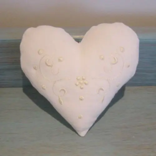 Buy Online Padded Floral Heart Embroidery Design